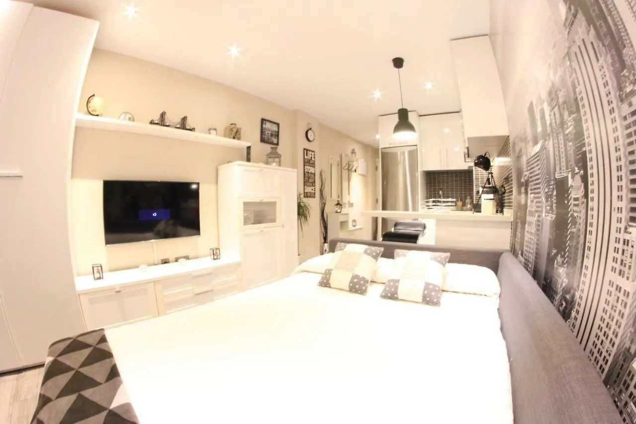 Lovely Studio New York Design Torremolinos